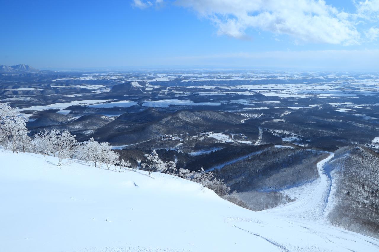 Sahoro Resort Hotel Shintoku Екстер'єр фото